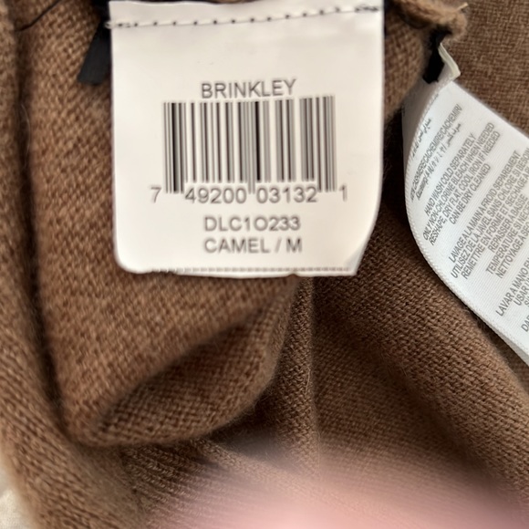 BCBG 100% cashmere dolman sleeve camel color sweater - Picture 8 of 9